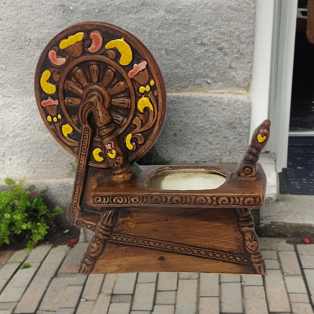 Vtg Spinning Wheel Planter Treasure Craft CA‎ Ceramic Rustic Farmhouse Woodland